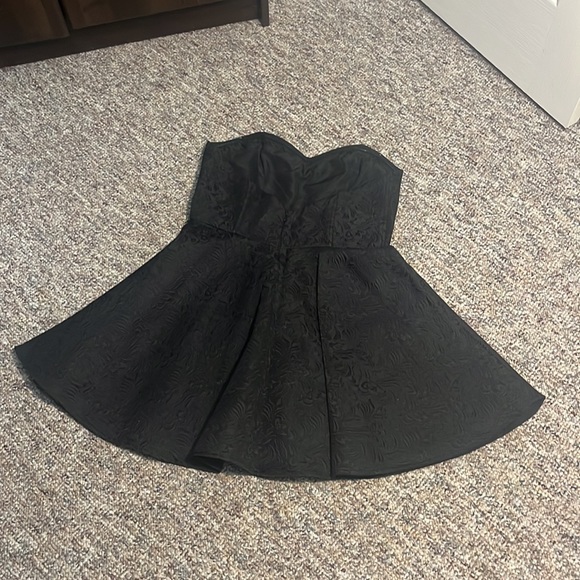 Off Shoulder cute Black Dress - Picture 3 of 5